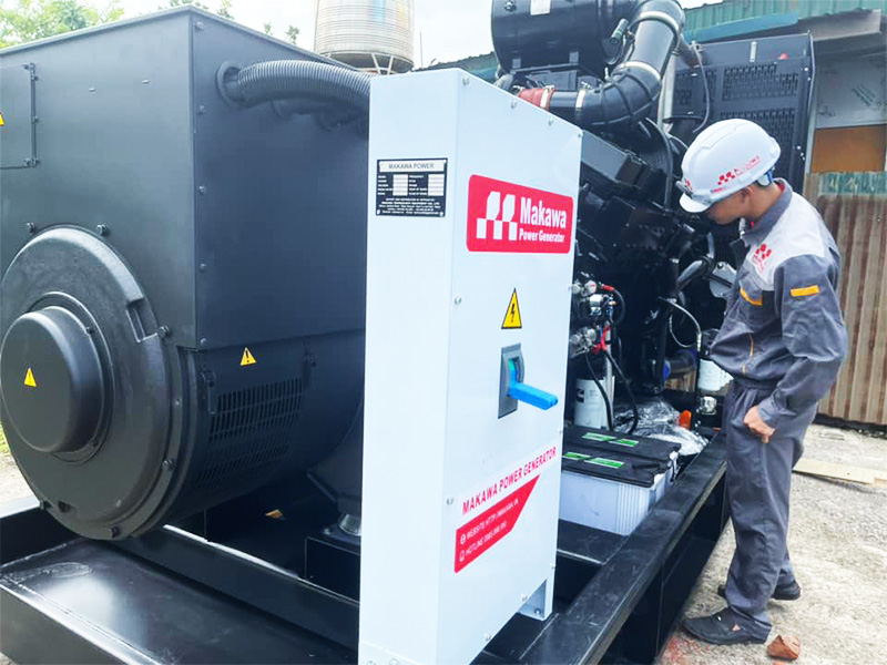 Tổ máy phát điện Cummins 788 kVA được Makawa bảo hành 24 tháng theo tiêu chuẩn quốc tế Tổ máy phát điện Cummins 788 kVA được Makawa bảo hành 24 tháng theo tiêu chuẩn quốc tế