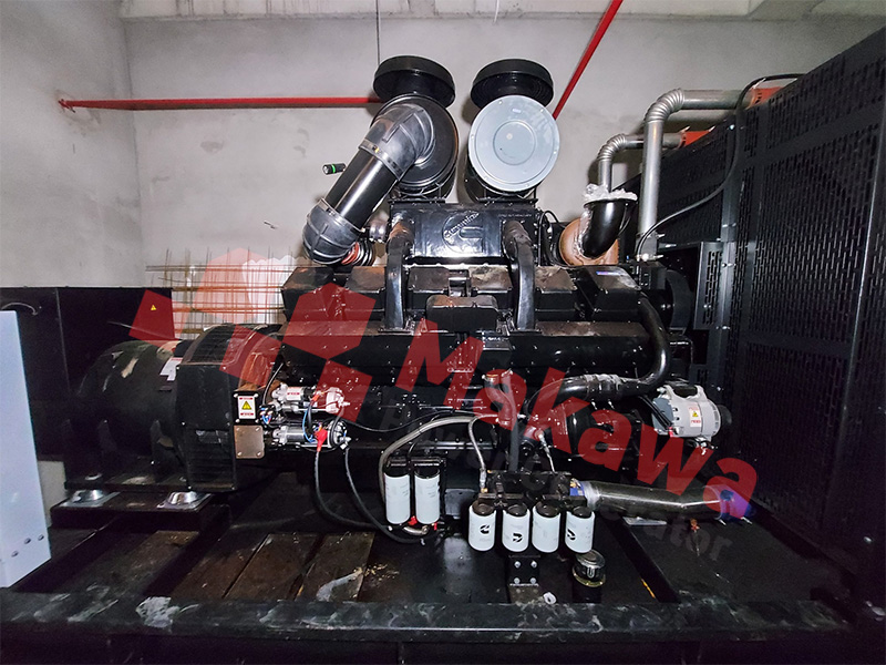 Máy phát điện Cummins 788kVA động cơ mạnh mẽ hoạt động ổn định, liên tục Máy phát điện Cummins 788kVA động cơ mạnh mẽ hoạt động ổn định, liên tục