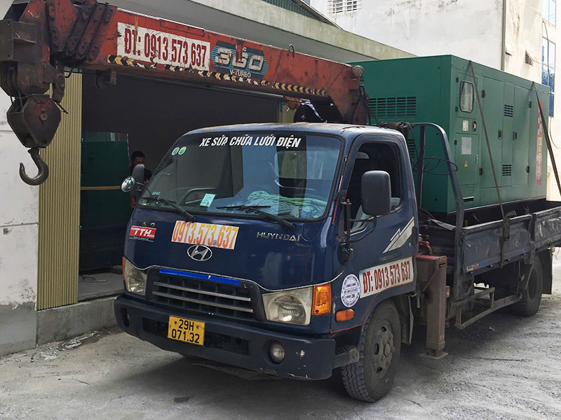 Vận chuyển máy phát điện Cummins 250kVA cho ngân hàng Agribank