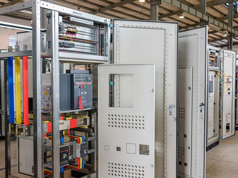 Tủ ATS máy phát điện cho phép bạn linh hoạt cài đặt các khoảng thời gian trễ cần thiết.