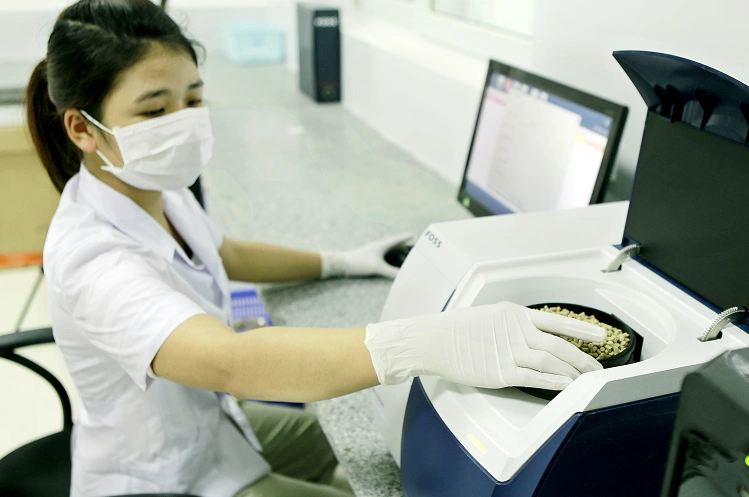 Nhà máy và công nghệ