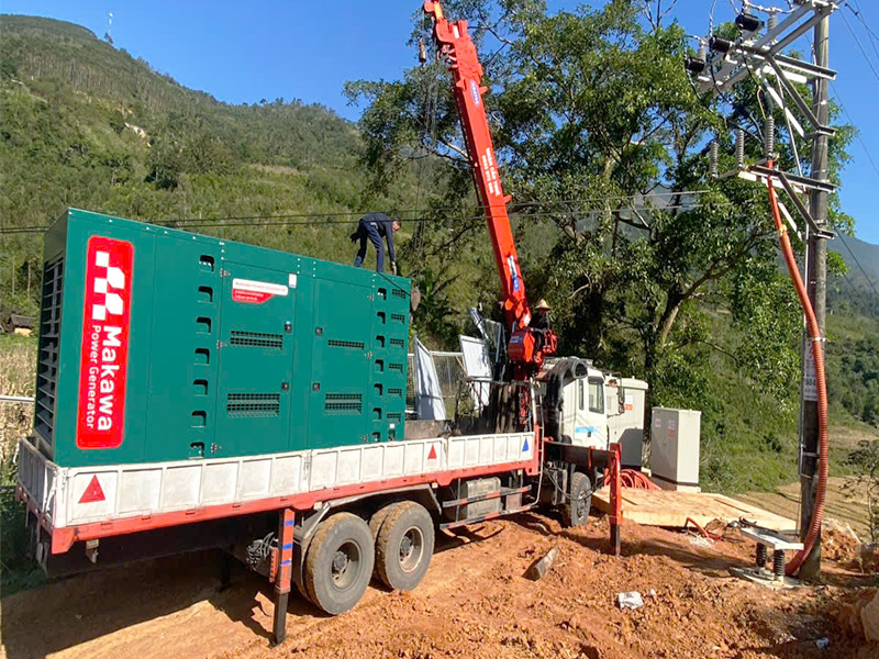 Vận chuyển lắp đặt máy phát điện SDEC 650kVA tại Bình Liêu Vận chuyển lắp đặt máy phát điện SDEC 650kVA tại Bình Liêu