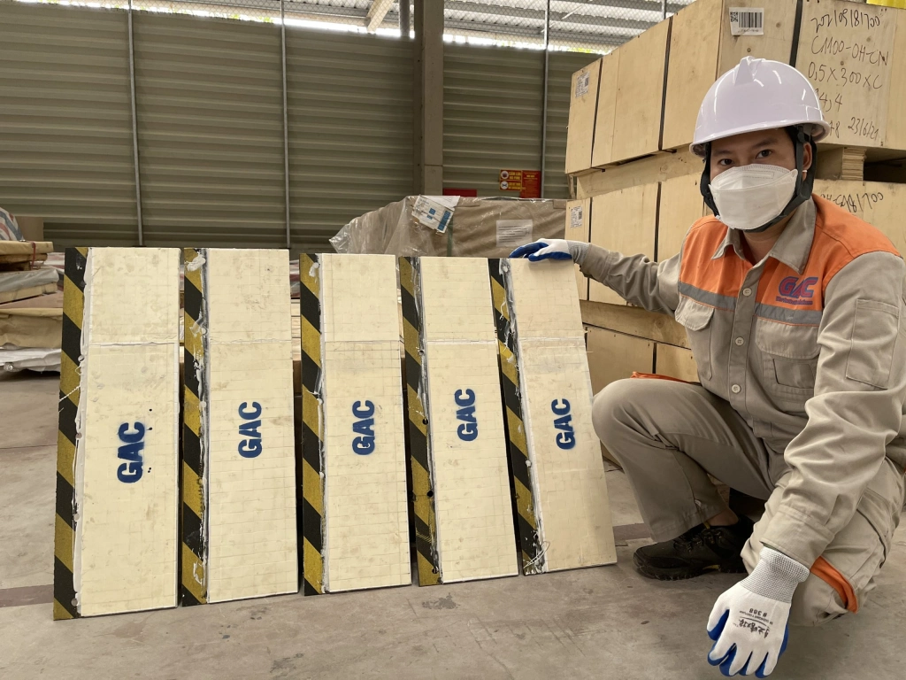 Thi công Dán gốm cánh tĩnh phân ly