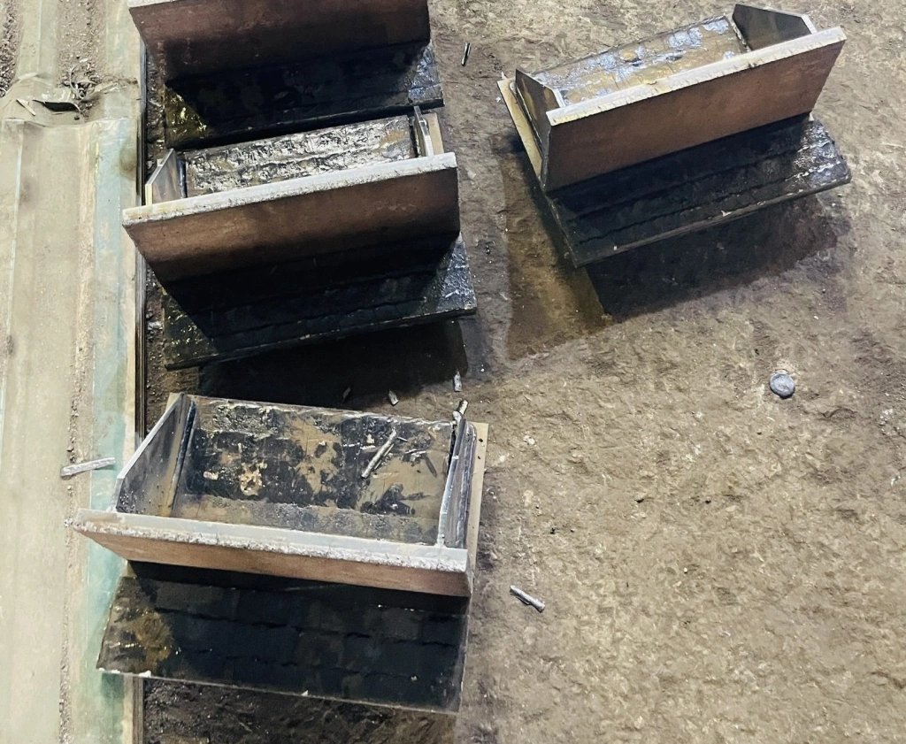 Dự án tấm lót phễu tuyển xỉ