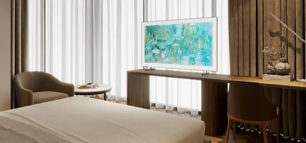 Guest room at Kronen Palais Hotel